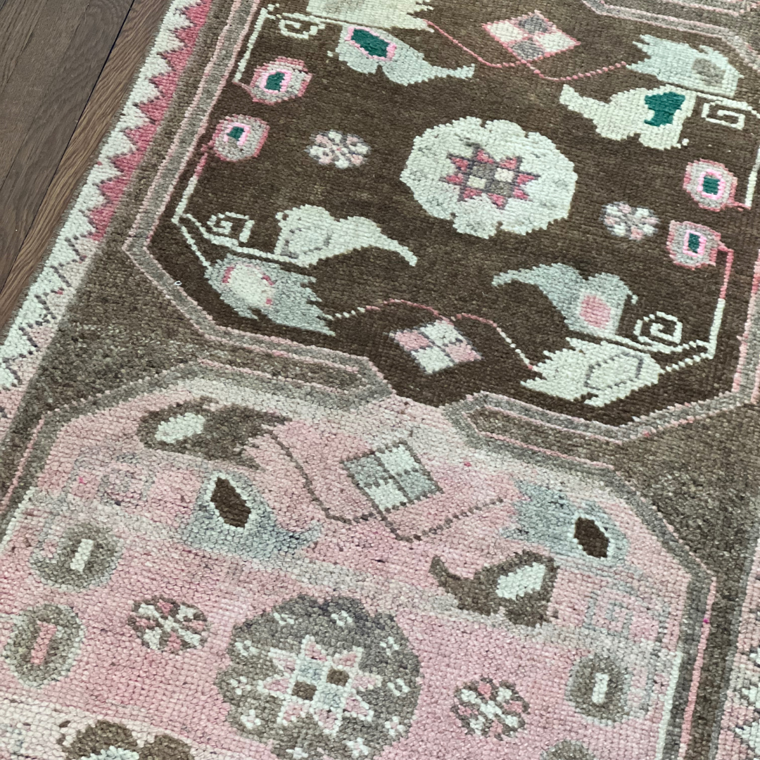 Mackenzie Vintage Runner