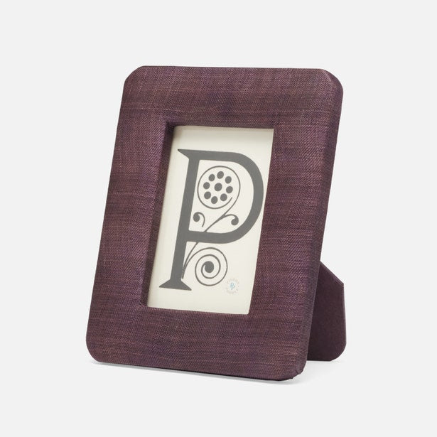 Halle Frame Collection