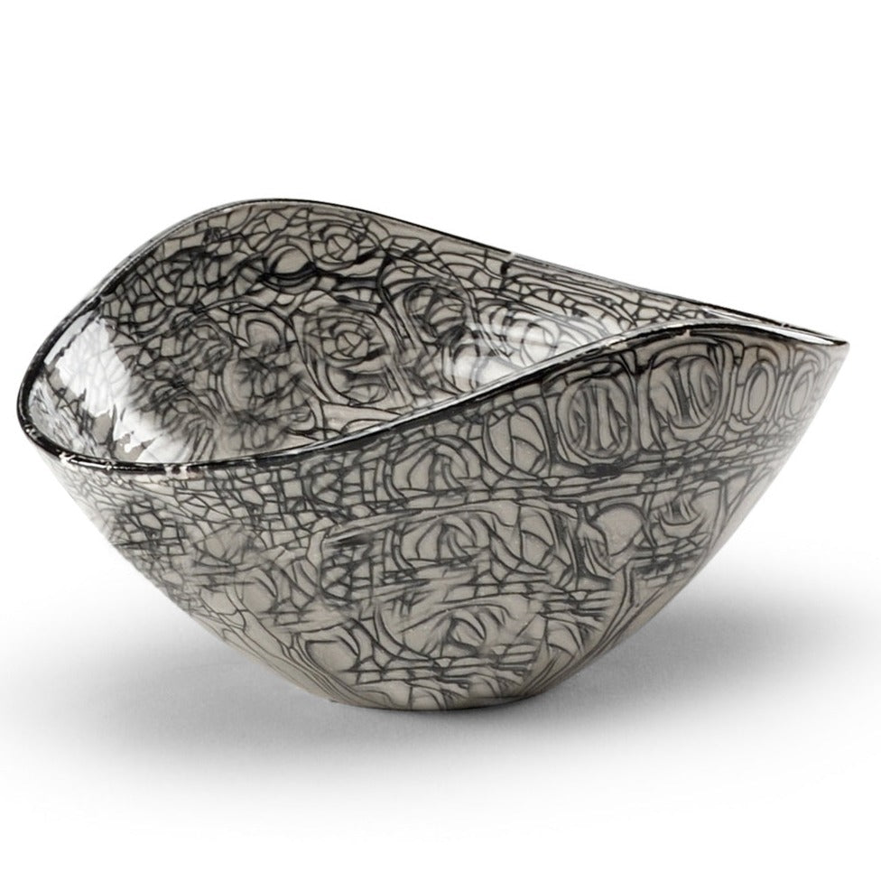 Aaron Black Oval Centerpiece