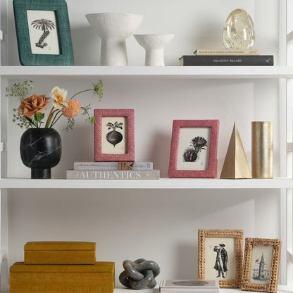 Uvita Frame Collection