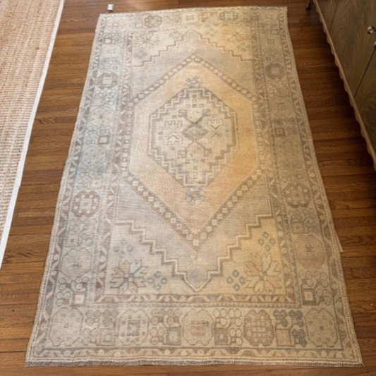 Aaron Vintage Rug