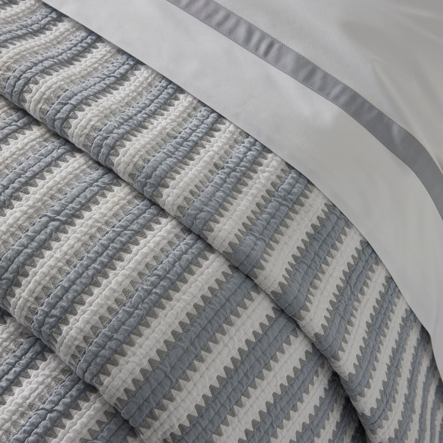 Matouk Apollo Stripe Matelasse Collection