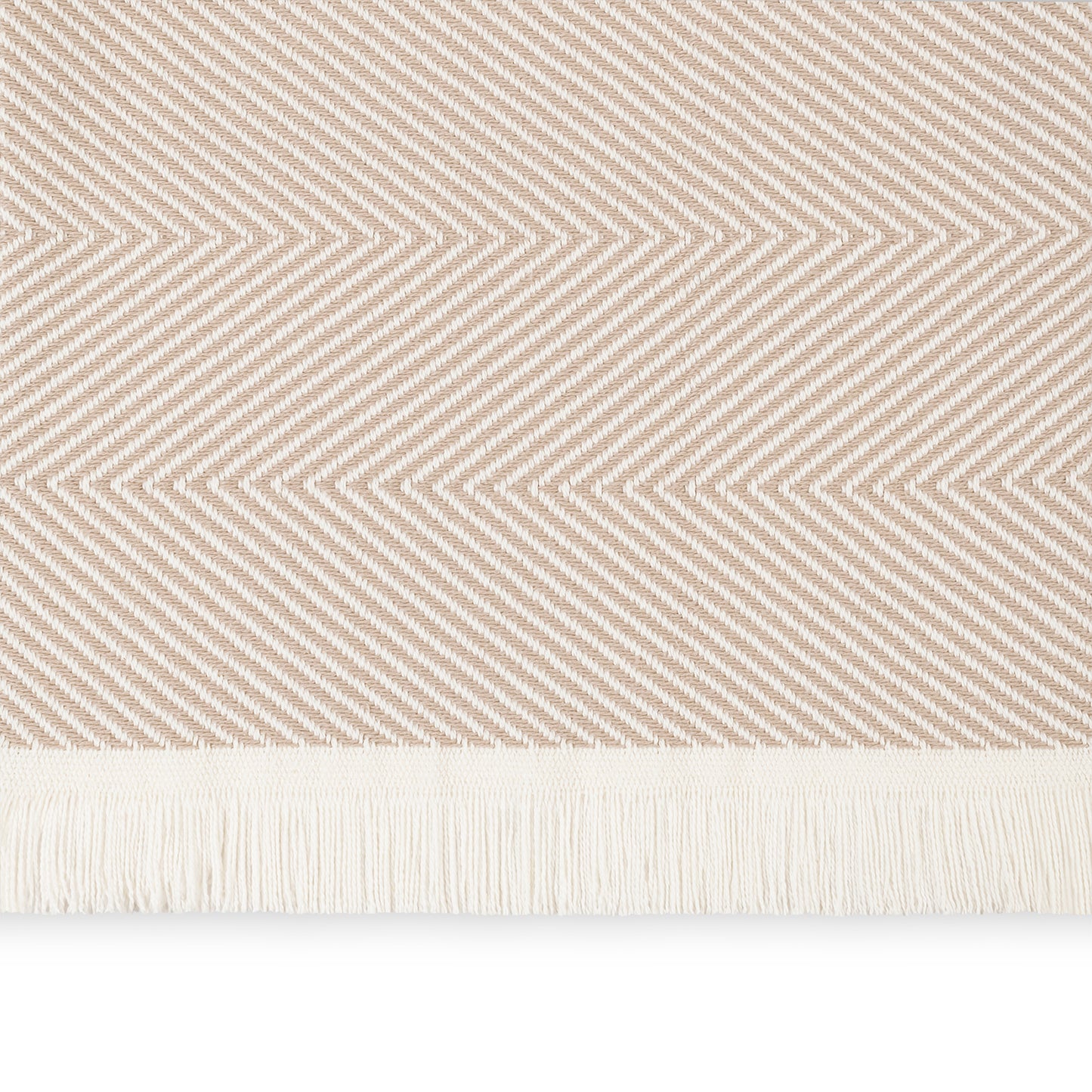 Matouk Leo Throw Collection