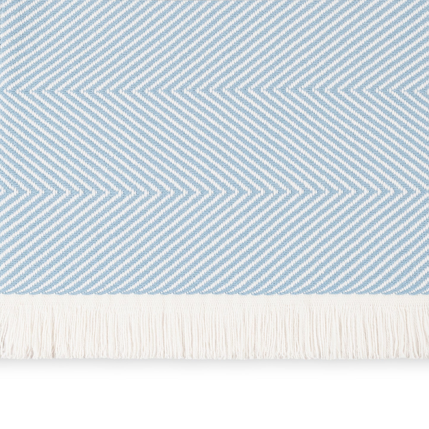 Matouk Leo Throw Collection