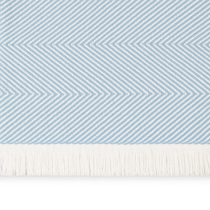 Matouk Leo Throw Collection