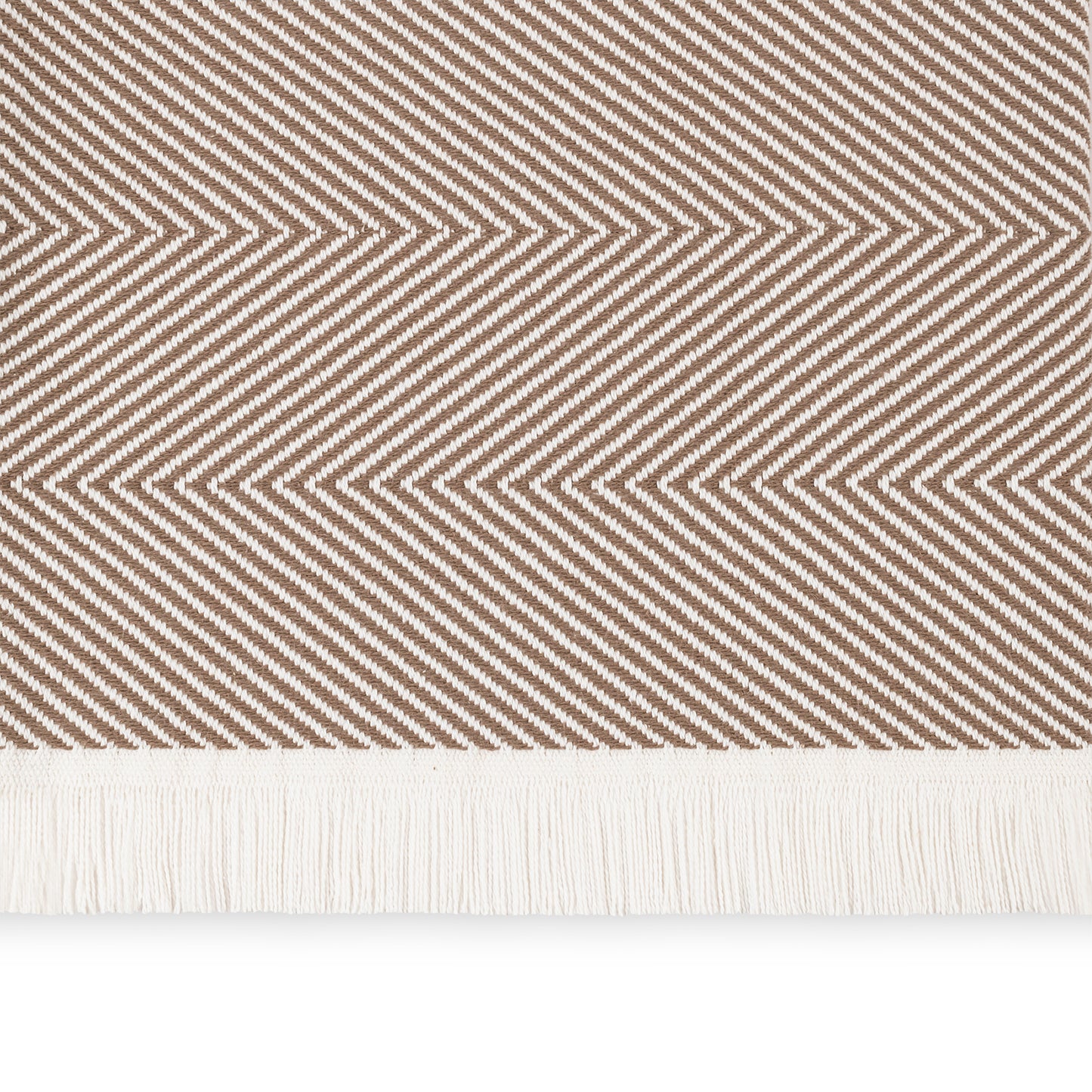 Matouk Leo Throw Collection