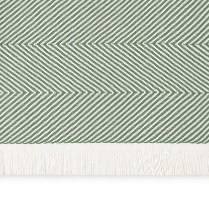 Matouk Leo Throw Collection