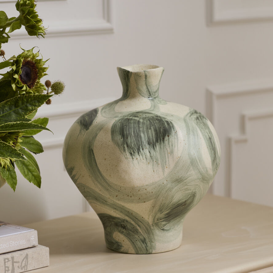 Thallow Vase