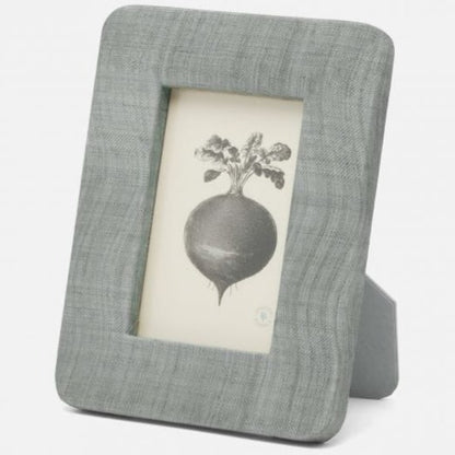 Halle Frame Collection