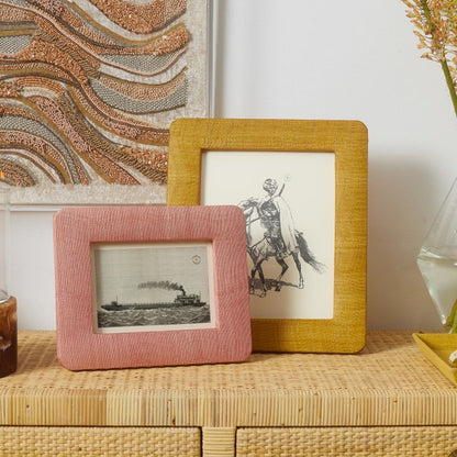 Halle Frame Collection